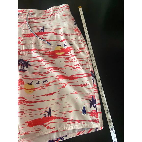 JOHNNIE-O White/Red Tropical Beach Theme Swim Shorts sz S - Picture 11 of 12